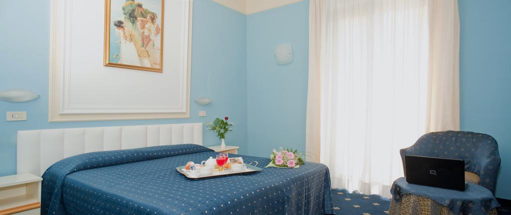 Hotel Augustus Rimini Dış mekan fotoğraf